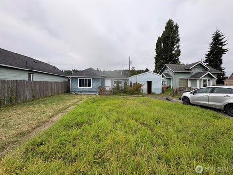 Photo of 2615 Bay Avenue, Aberdeen, WA 98520 (MLS # 2575335)