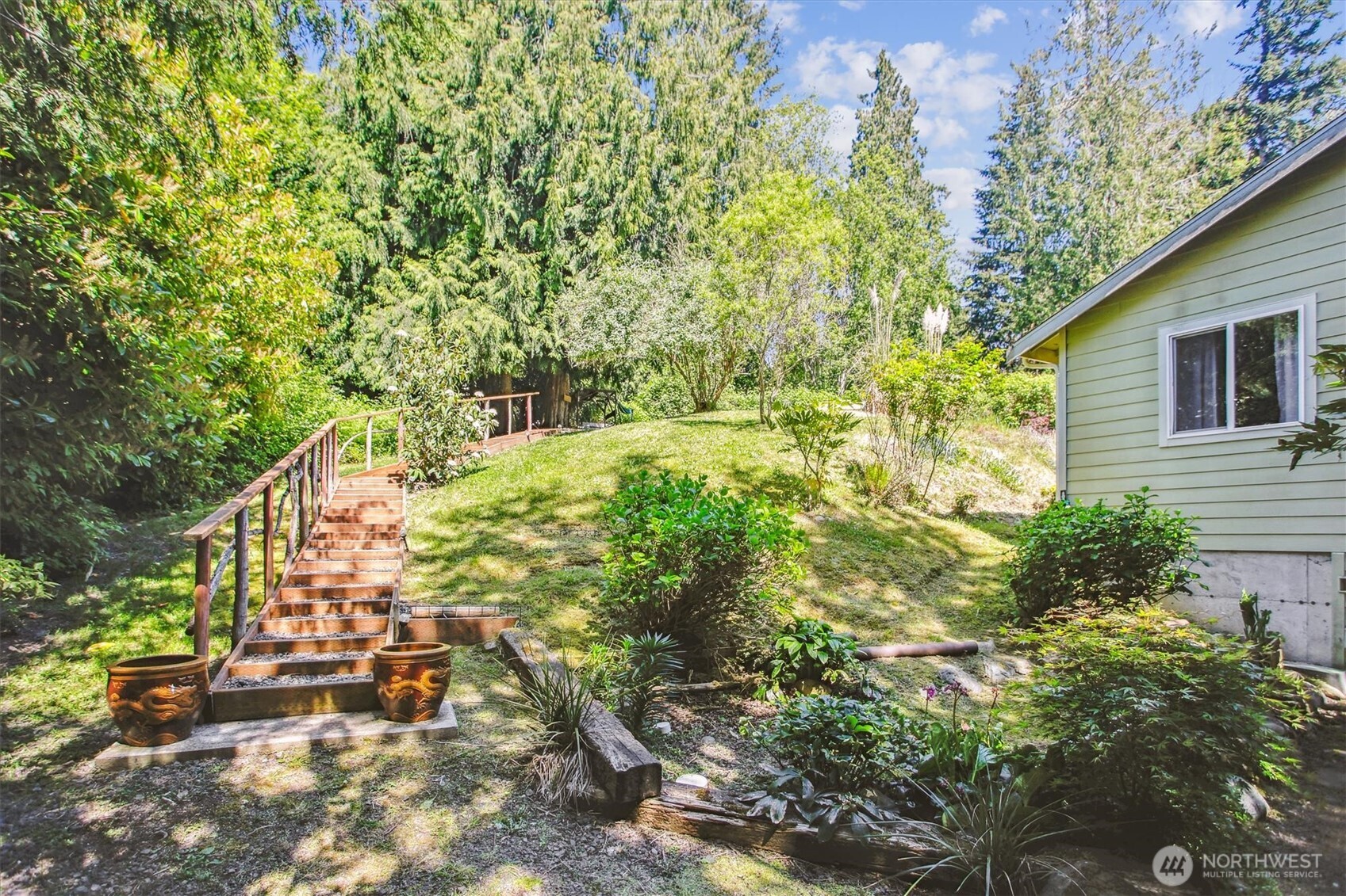 5772 NE Spruce Drive