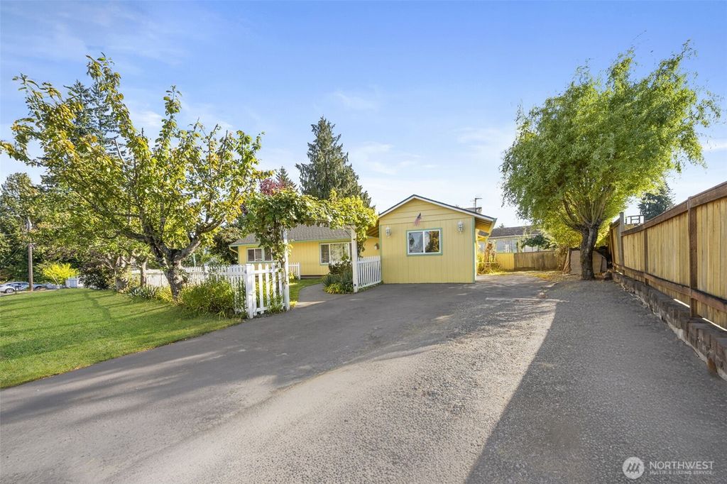 Photo of 4112 222nd Street SW, Mountlake Terrace, WA 98043 (MLS # 2445240)