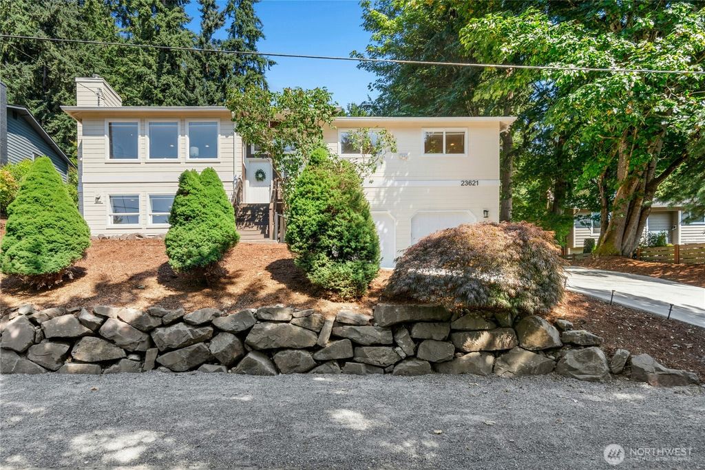 Photo of 23621 7th Avenue W, Bothell, WA 98021 (MLS # 2425729)