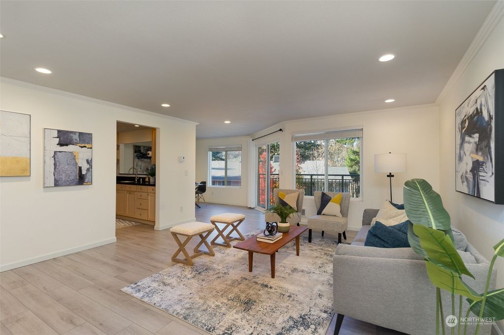 Photo of 3212 80th Ave SE Ave #3, Mercer Island, WA 98040 (MLS # 2179966)