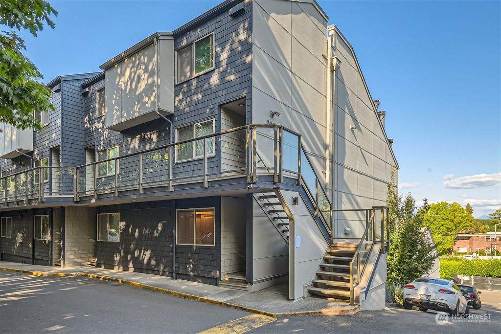 Photo of 5829 NE 75th Street #338, Seattle, WA 98115 (MLS # 2147030)