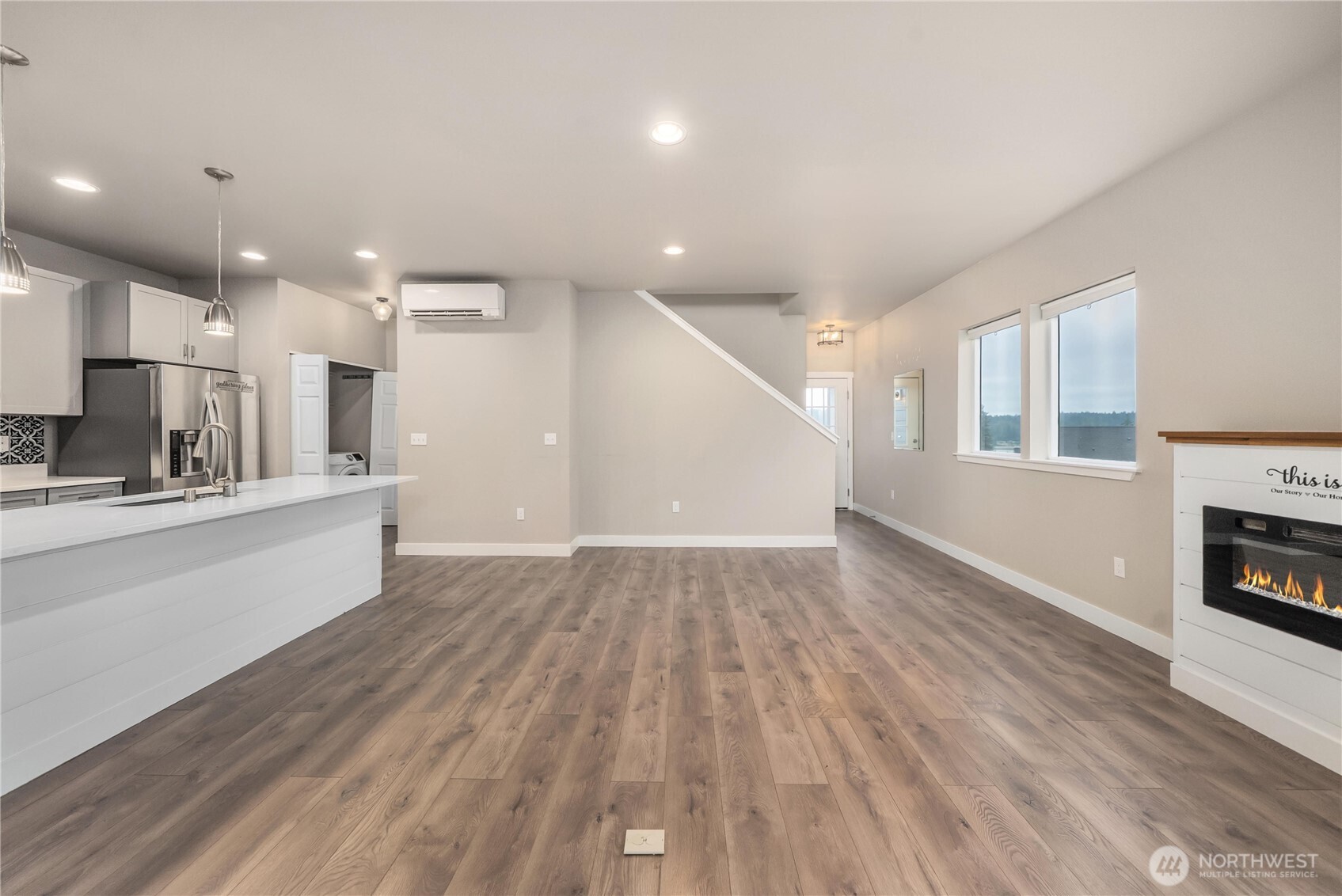 61 E Brady Loop