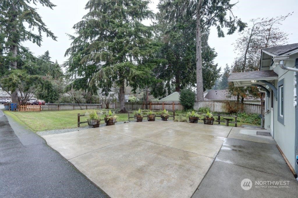Photo of 1815 NE 175th Street, Shoreline, WA 98155 (MLS # 2026197)