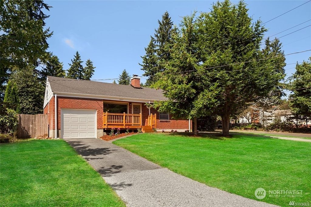 Photo of 12057 3rd Avenue NE, Seattle, WA 98125 (MLS # 2181892)