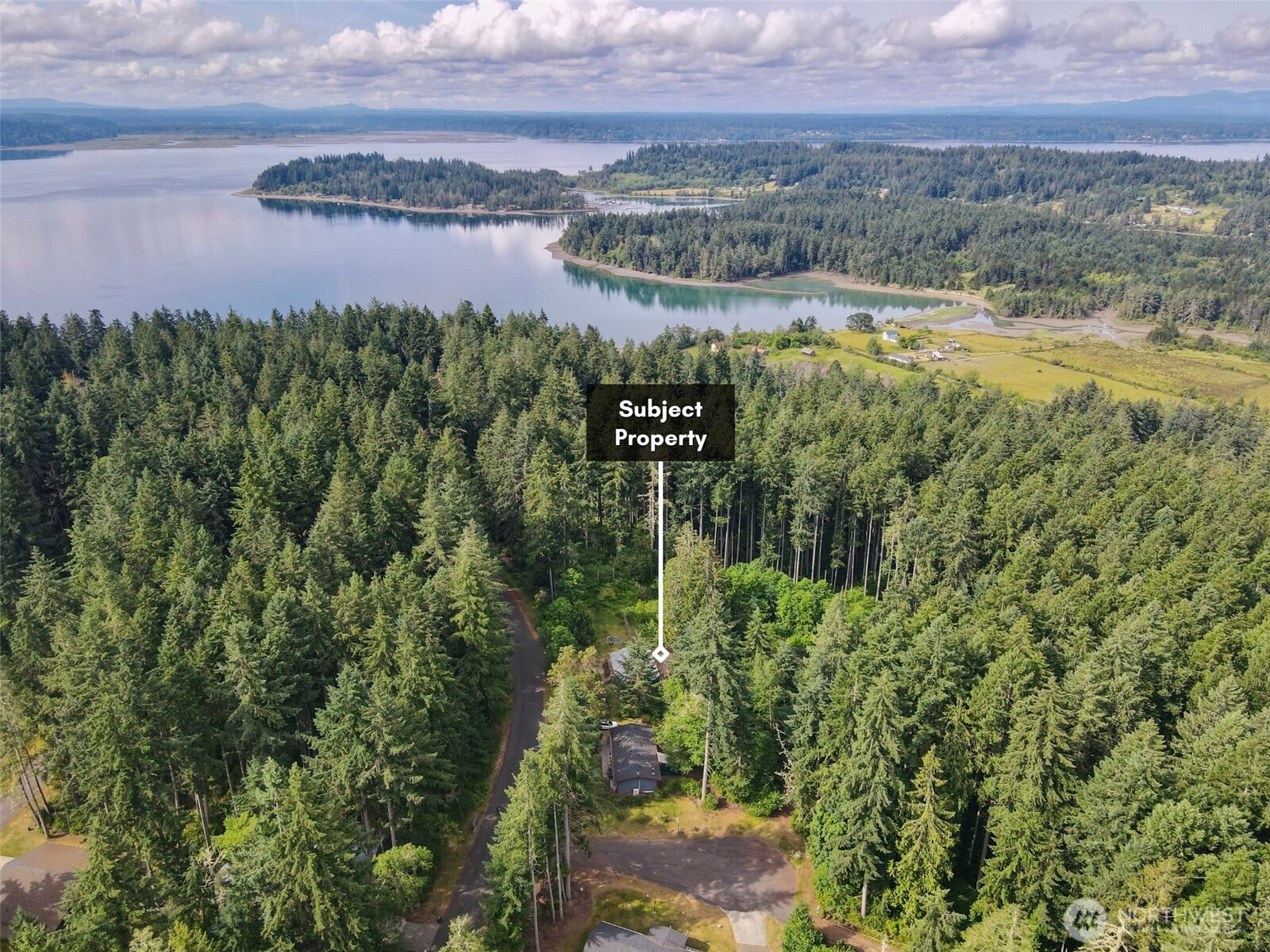11422 Leschi Circle