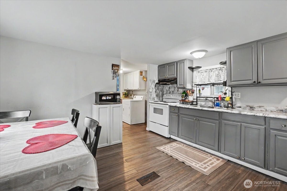 7404 187th Street Ct E 43