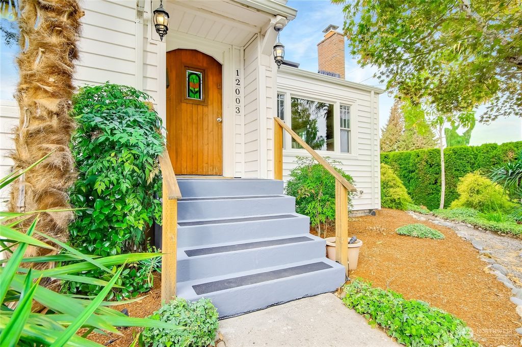 Photo of 12003 85th Avenue S, Seattle, WA 98178 (MLS # 2162491)