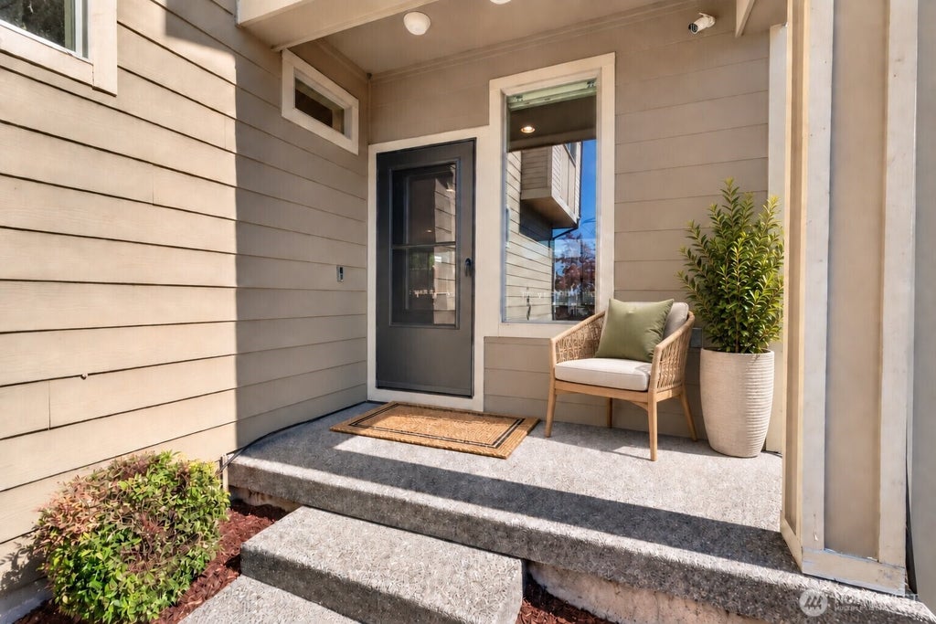 Photo of 22437 SE 283rd Street, Maple Valley, WA 98038 (MLS # 2583596)