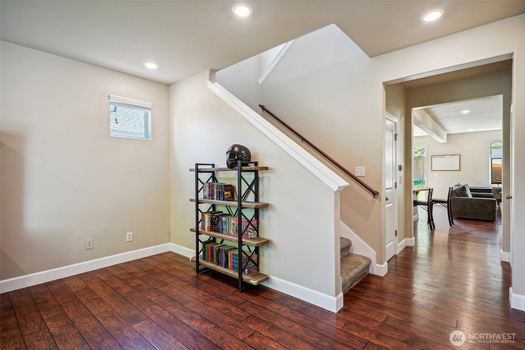 2006 186th Street Ct E