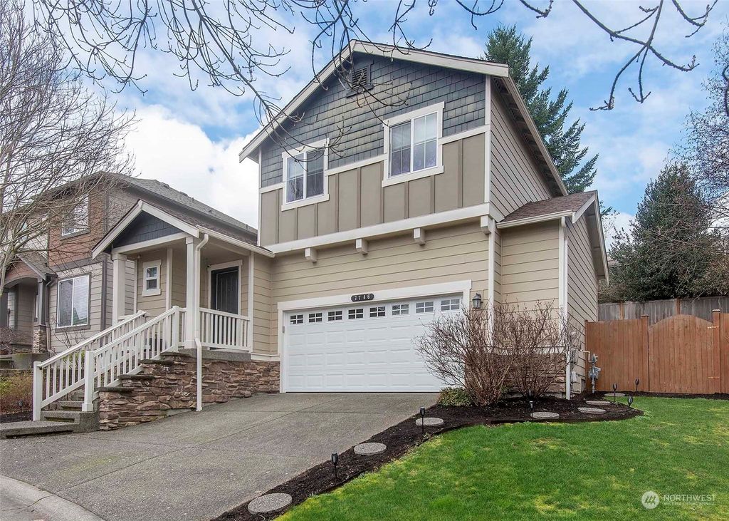 Photo of 7746 NE 201st Place, Kenmore, WA 98028 (MLS # 2200358)