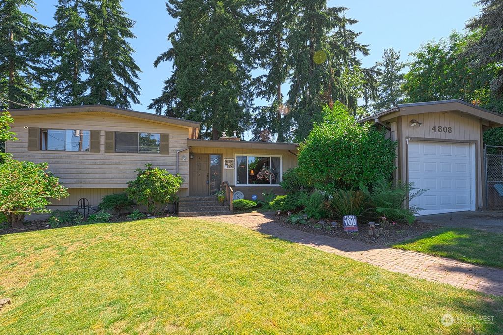 Photo of 4808 241st Street SW, Mountlake Terrace, WA 98043 (MLS # 2134035)
