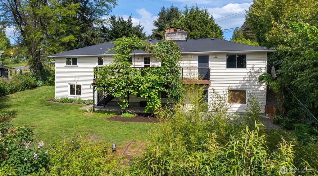 Photo of 10617 21st Avenue SW, Seattle, WA 98146 (MLS # 2521125)