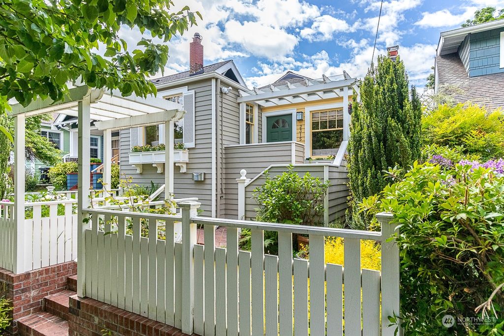 Photo of 2315 N 55th Street, Seattle, WA 98103 (MLS # 2241667)