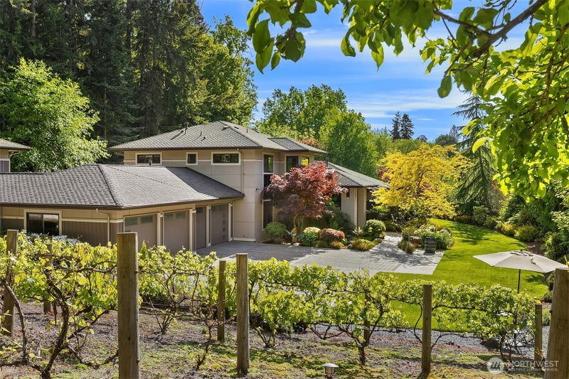 11303 S Dogwood Lane