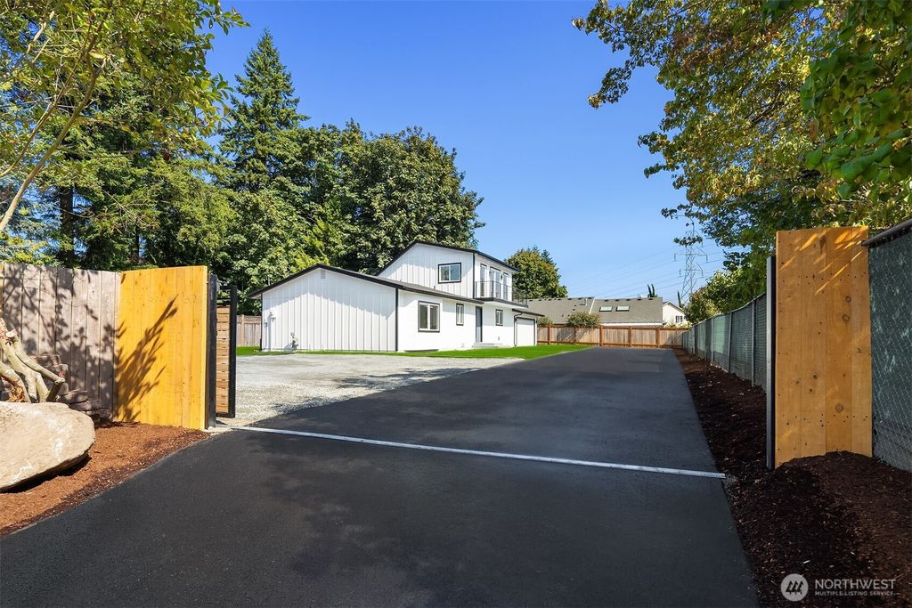Photo of 22841 32nd Avenue W, Brier, WA 98036 (MLS # 2432617)
