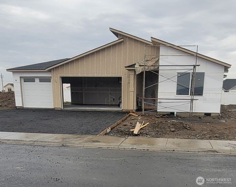 Photo of 1170 8th Avenue NE, Ephrata, WA 98823 (MLS # 2458606)