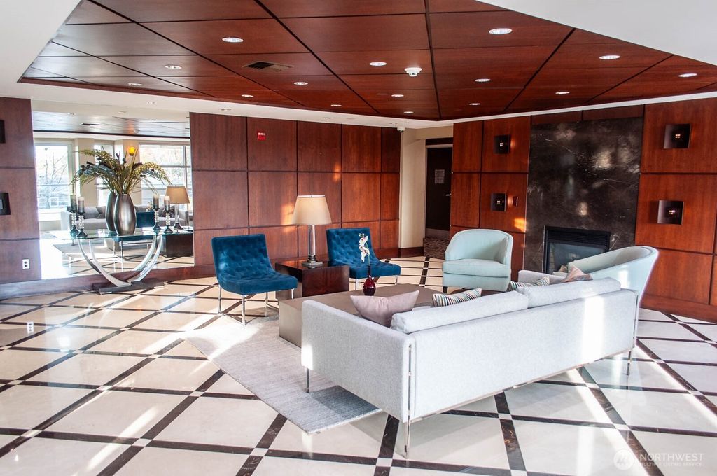 Photo of 220 1st Street #306, Kirkland, WA 98033 (MLS # 2455750)