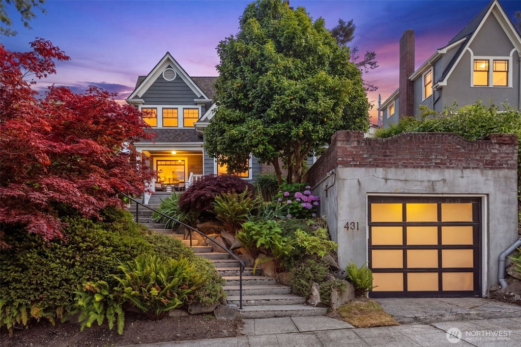Photo of 431 Smith Street, Seattle, WA 98109 (MLS # 2561525)
