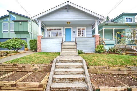 Photo of 113 NE 60th Street, Seattle, WA 98115 (MLS # 2568170)