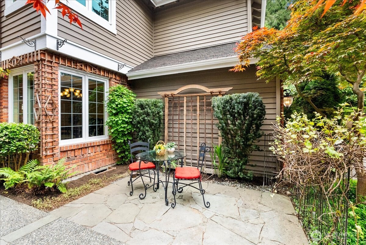 21310 NE 101st Court