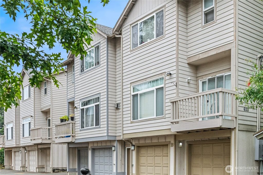 Photo of 620 SW 155th Street, Burien, WA 98166 (MLS # 2437247)