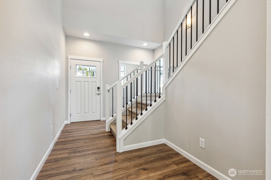 14222 Jensen Drive SE 305