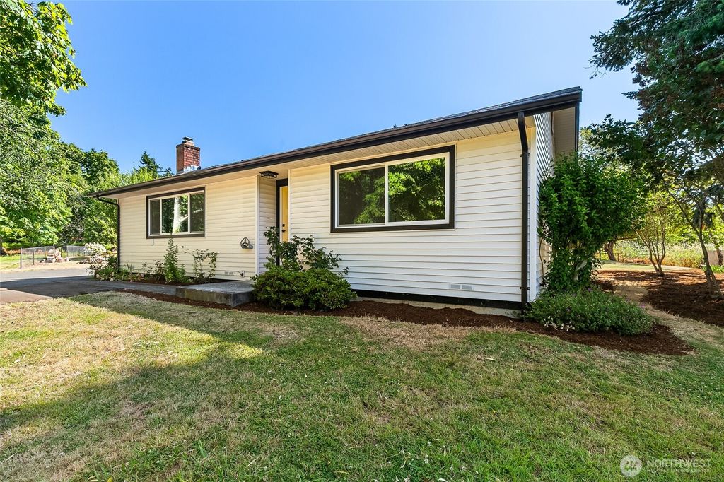 Photo of 3984 Bancroft Road, Bellingham, WA 98225 (MLS # 2495368)