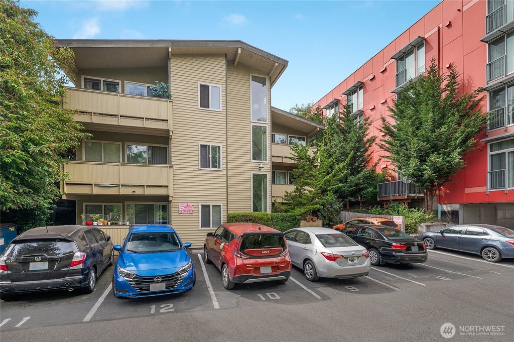Photo of 12348 33rd Avenue NE, Seattle, WA 98125 (MLS # 2422481)