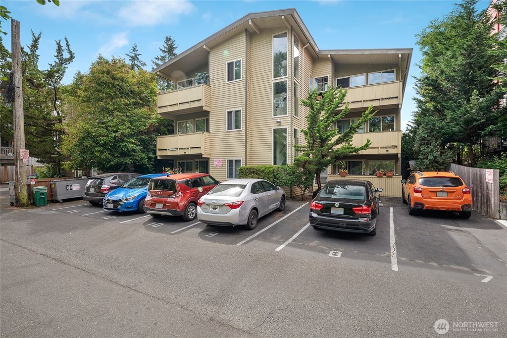 Photo of 12348 33rd Avenue NE, Seattle, WA 98125 (MLS # 2422481)