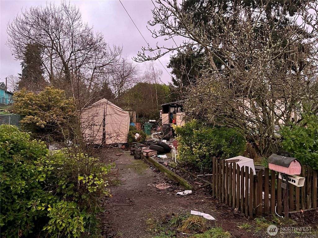 Photo of 2530 NE Helm Street, Bremerton, WA 98310 (MLS # 2461014)