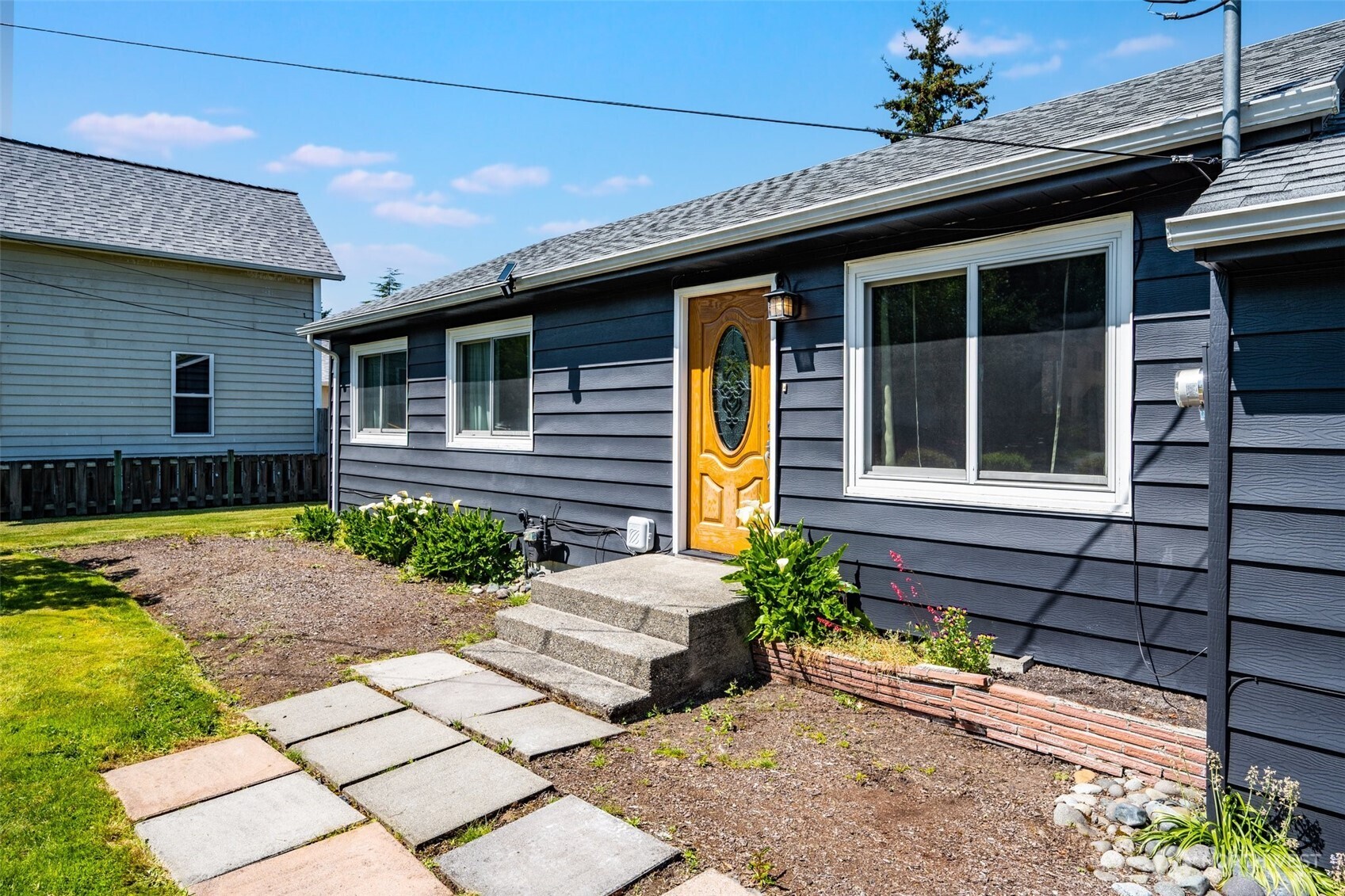 140 5th Avenue SW