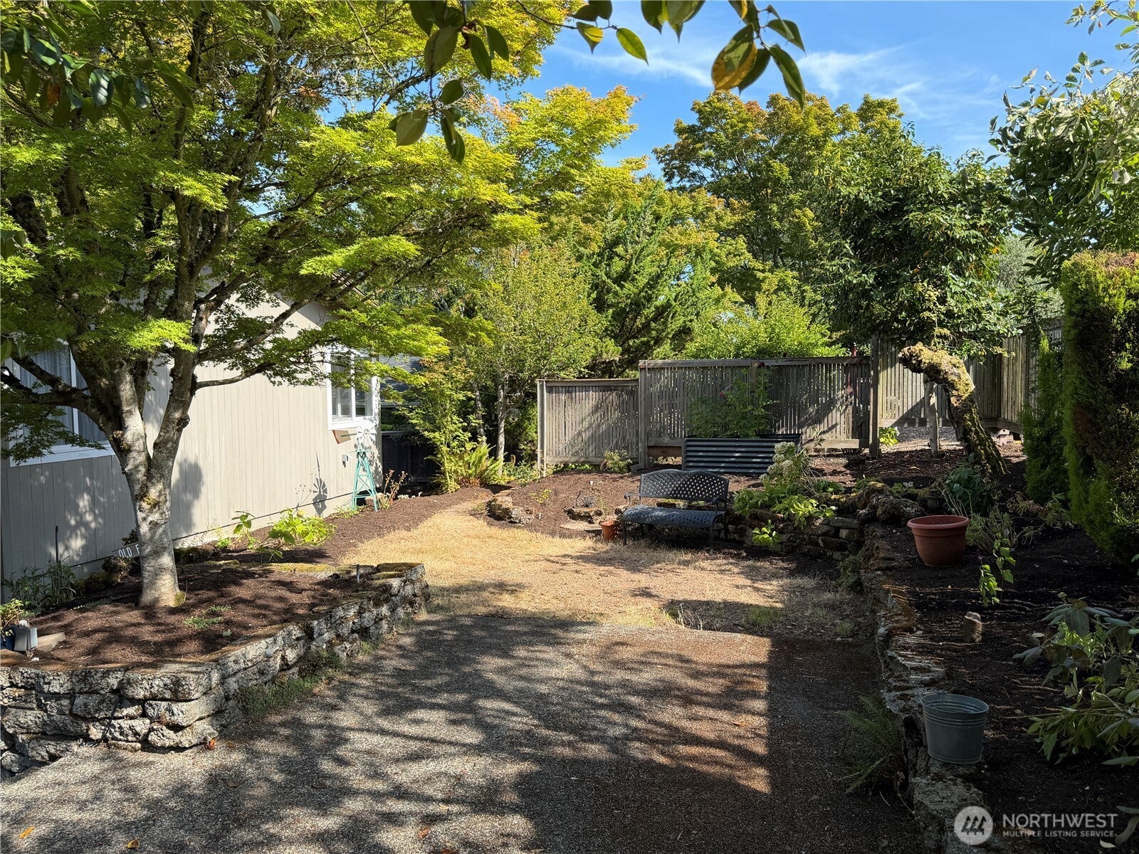 9022 NE 41st Street