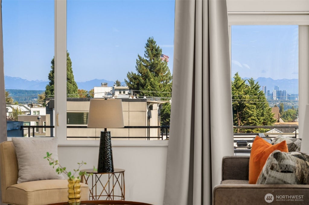 Photo of 104 -A 19th AVE E, Seattle, WA 98112 (MLS # 2584243)