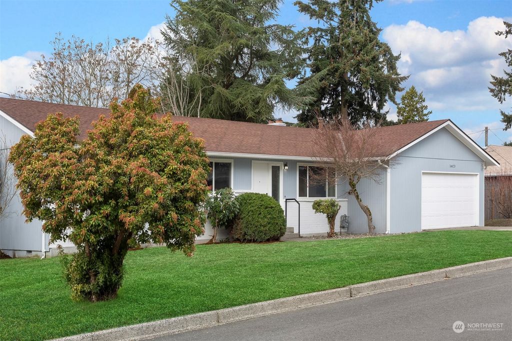 Photo of 14423 5th Place S, Burien, WA 98168 (MLS # 2034306)