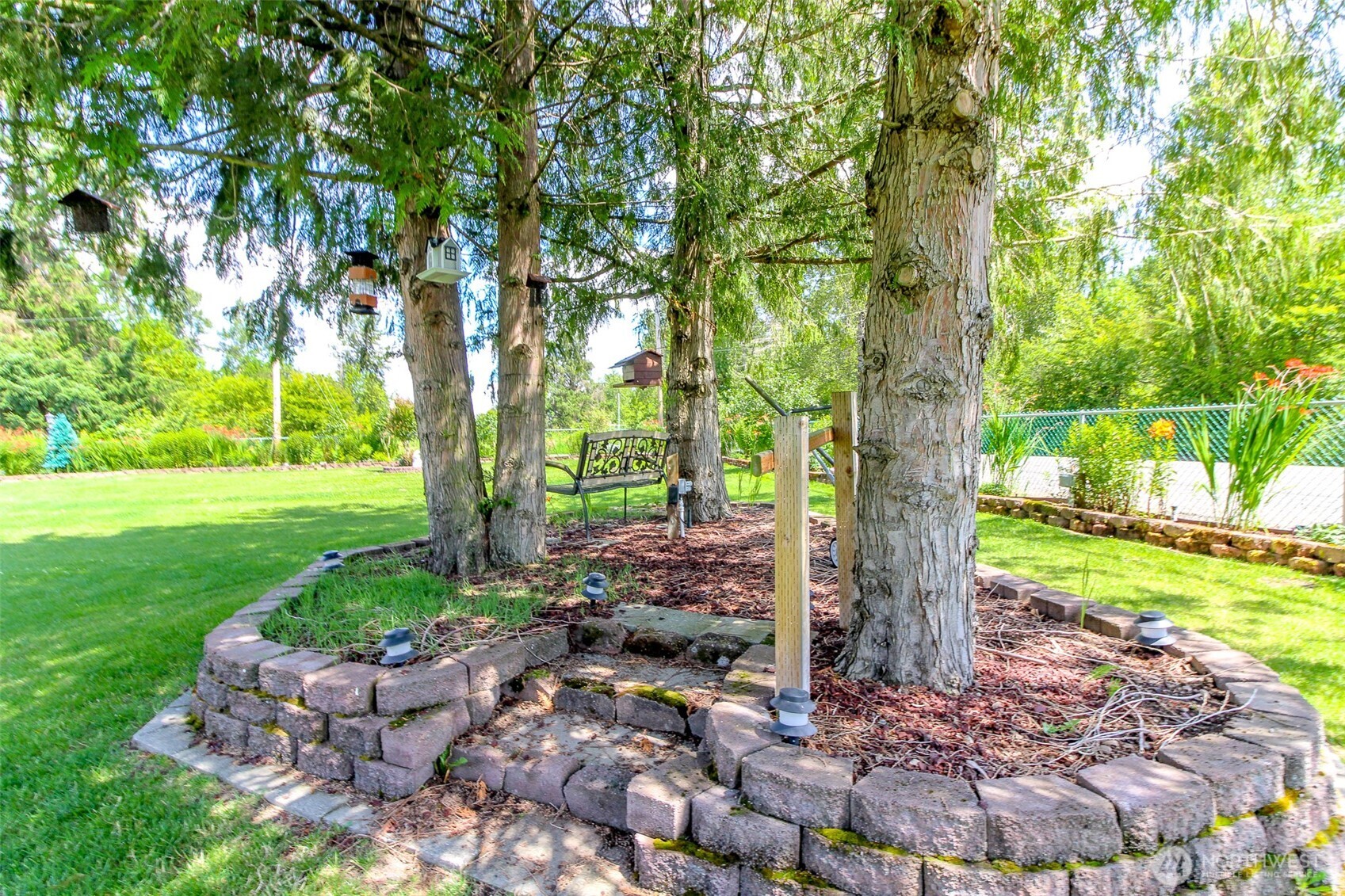 27716 Entwhistle Road E