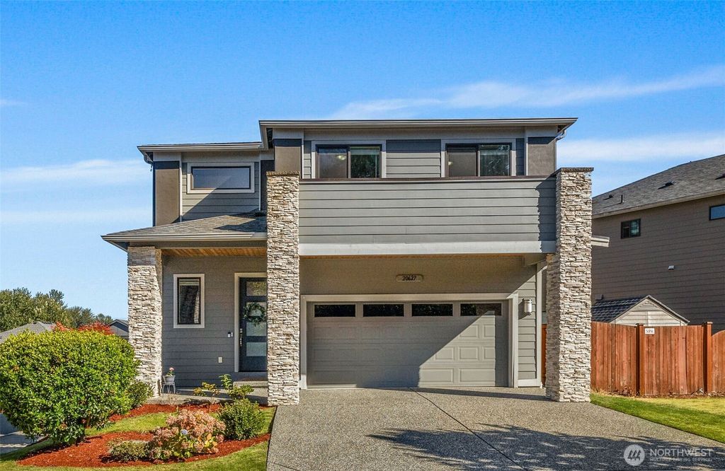 Photo of 20627 Richmond Road, Bothell, WA 98012 (MLS # 2424107)