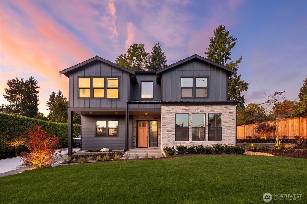 Photo of 638 11th Avenue, Kirkland, WA 98033 (MLS # 2471248)