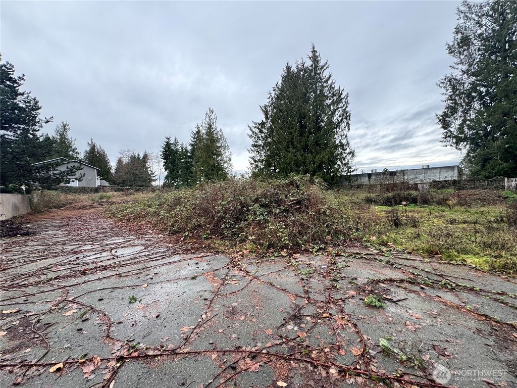Photo of 2101 Center Road, Everett, WA 98204 (MLS # 2436565)