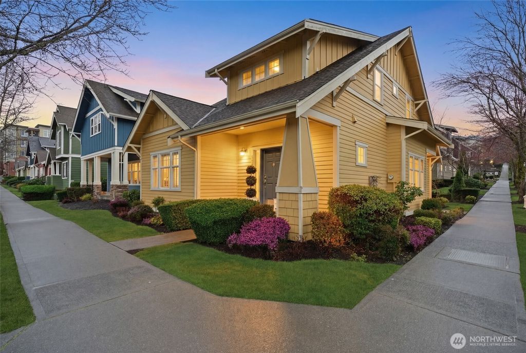 Photo of 1704 25th Avenue NE, Issaquah, WA 98029 (MLS # 2485511)