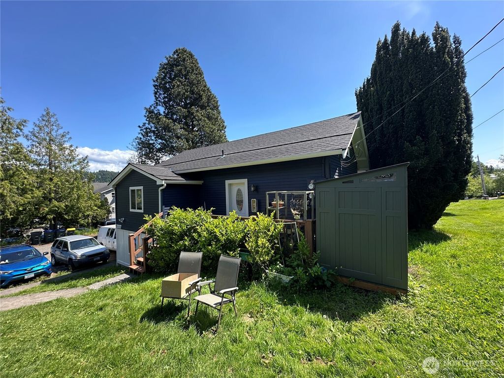 Photo of 1007 22nd Street, Bellingham, WA 98225 (MLS # 2458678)