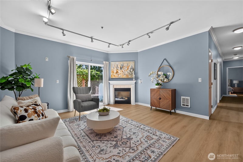 10709 Valley View Road C101