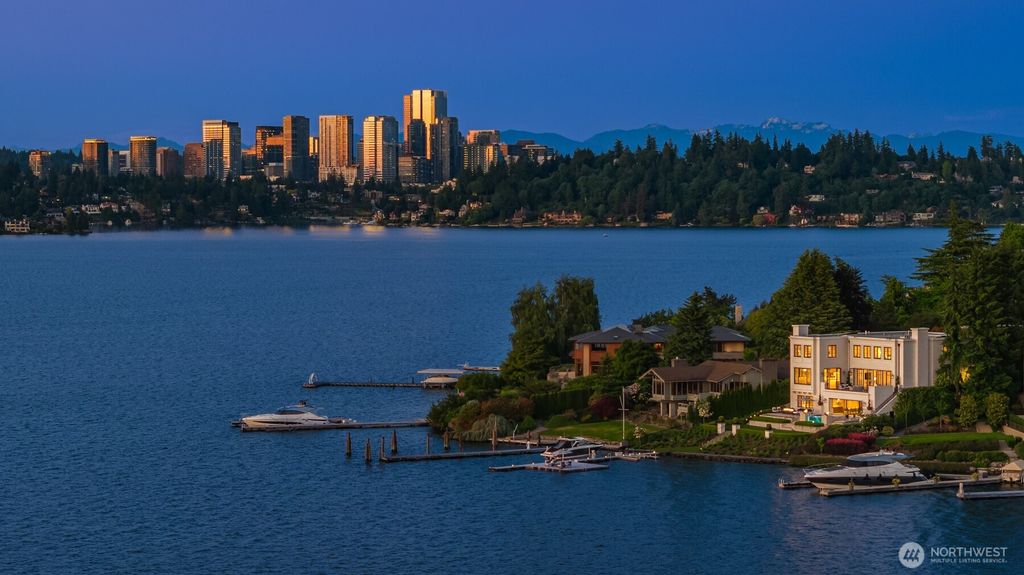 Photo of 1615 Roanoke Way, Mercer Island, WA 98040 (MLS # 2390189)
