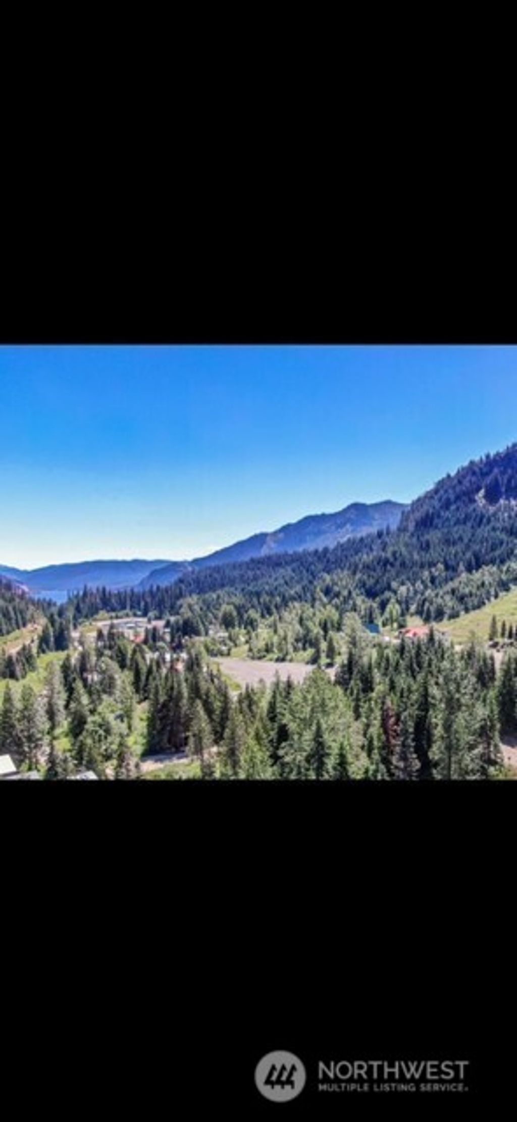 Photo of 0 Snoqualmie Dr, Snoqualmie Pass, WA 98068 (MLS # 2520045)