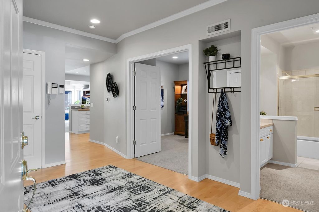 Photo of 319 4th Avenue #102, Kirkland, WA 98033 (MLS # 2168779)