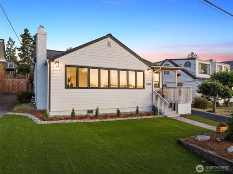 Photo of 5327 Hyada Boulevard NE, Tacoma, WA 98422 (MLS # 2439558)