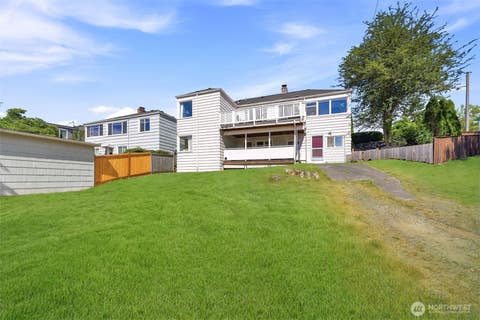 Photo of 9725 Phinney Avenue N, Seattle, WA 98103 (MLS # 2551478)