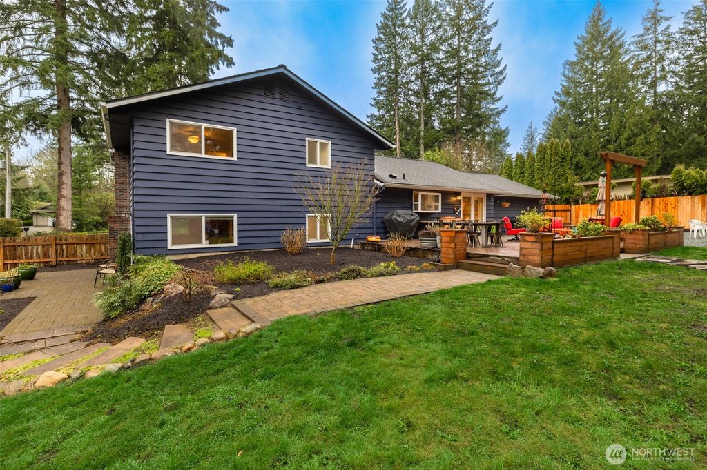 Photo of 12518 SE 233rd st Street, Kent, WA 98031 (MLS # 2349961)