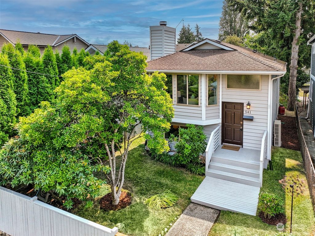 Photo of 541 N 73rd Street, Seattle, WA 98103 (MLS # 2195544)
