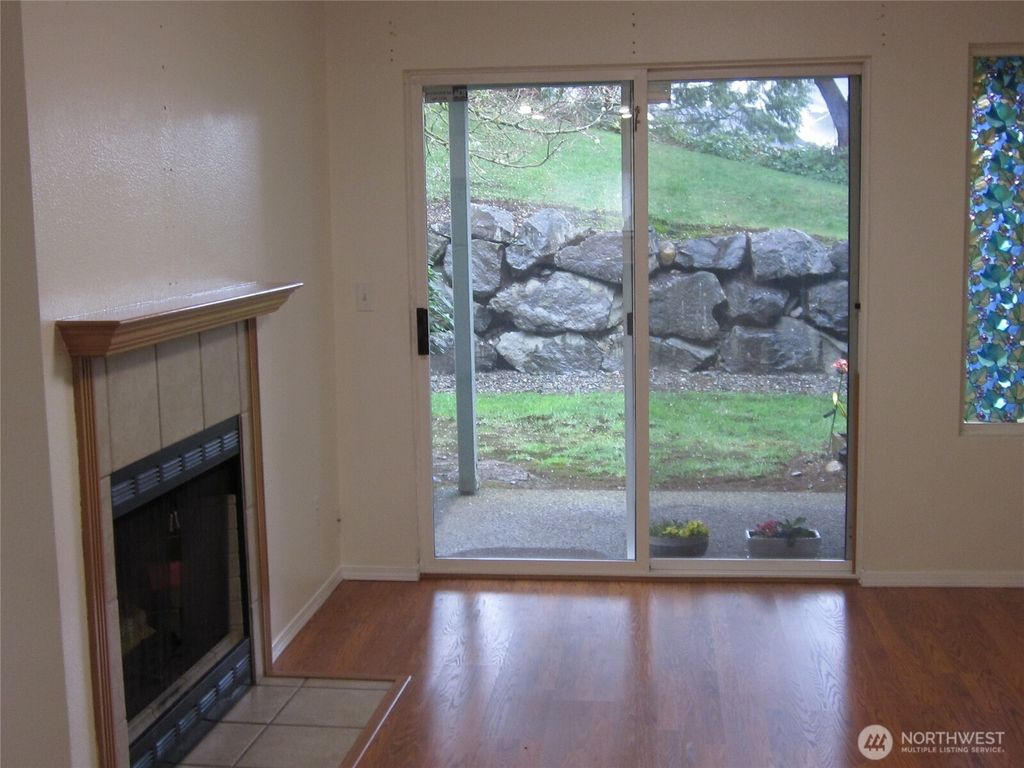 Photo of 451 S 328th Street #E20, Federal Way, WA 98003 (MLS # 2489484)